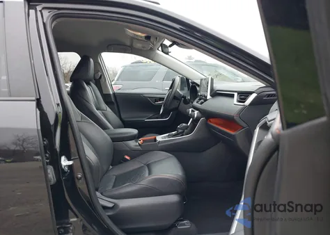 2021 Toyota Rav4 Adventure z USA, uszkodzony, nr VIN 2T3J1RFV5MW207543